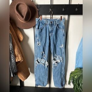 Vintage retro rustler distressed high rise baggy mom dad denim jeans